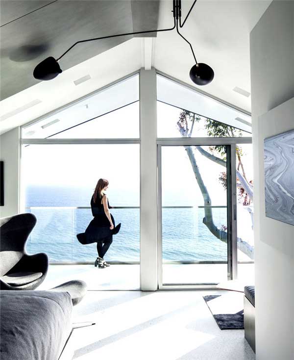 背山面海的马里布Montee Karp阳光住宅设计2
